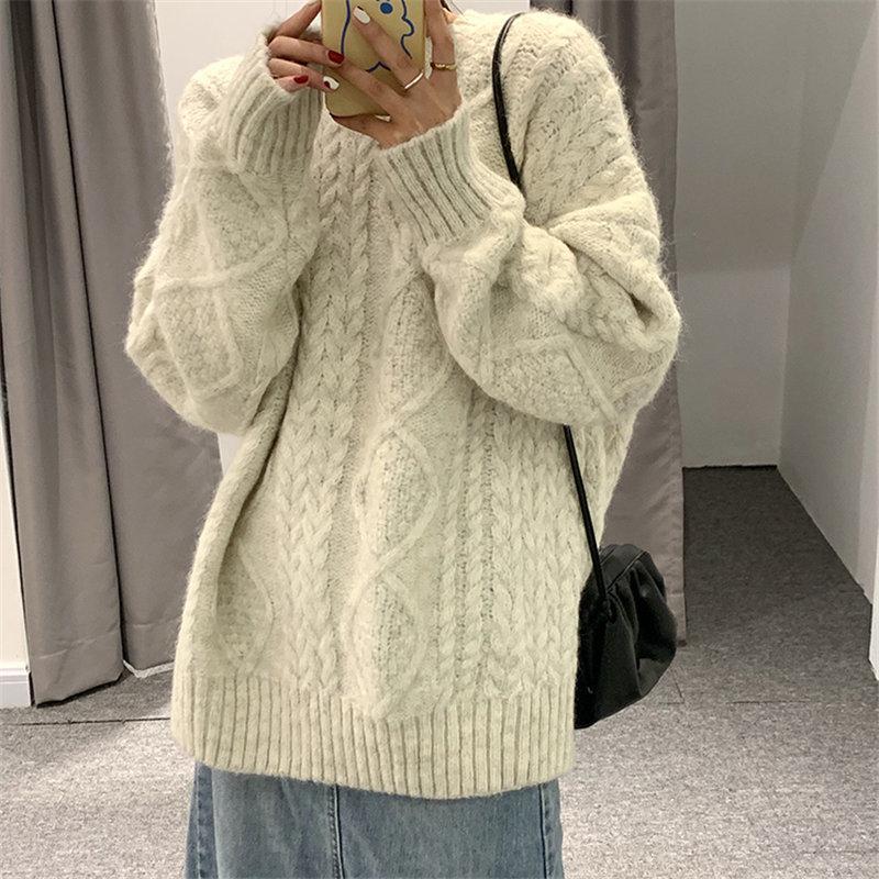 Oversized Cable Knit Sweater Carmen Candela